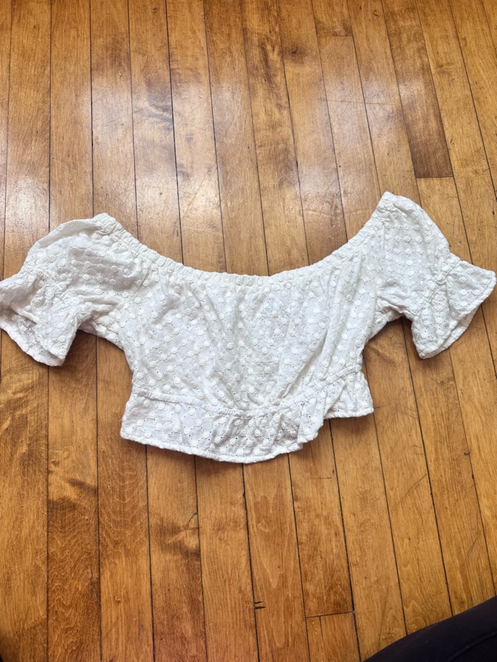 emory park White Eyelet Off-Shoulder Crop Blouse